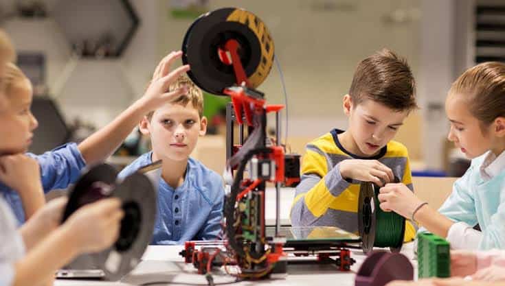Why Project-Based Learning Is Moving Closer to the Center of Creative Education